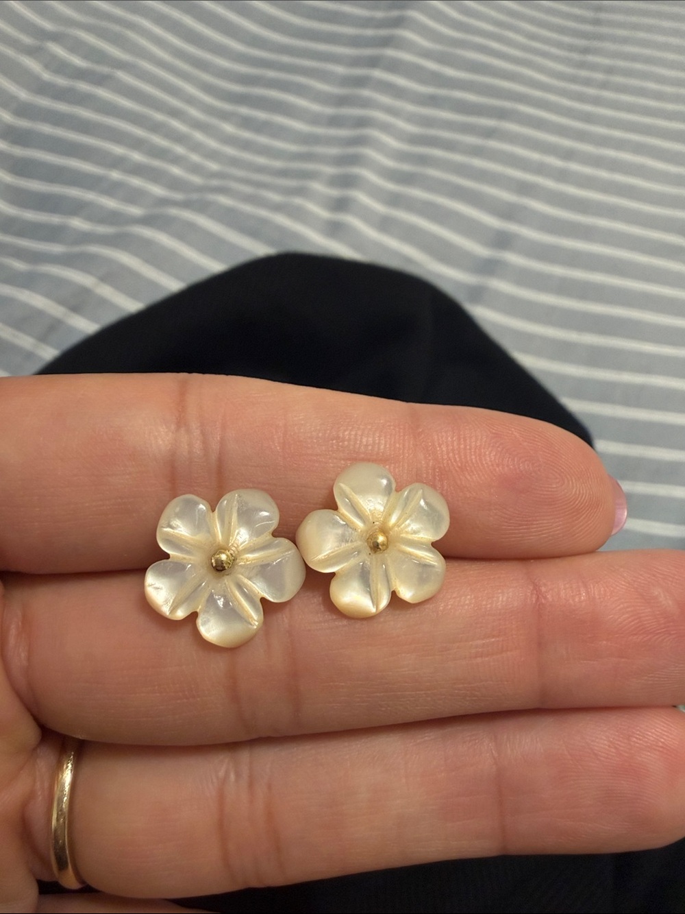 Mother of Pearl 14 K stud, Hawaiian flower Stud Earrings - Women Jewelry